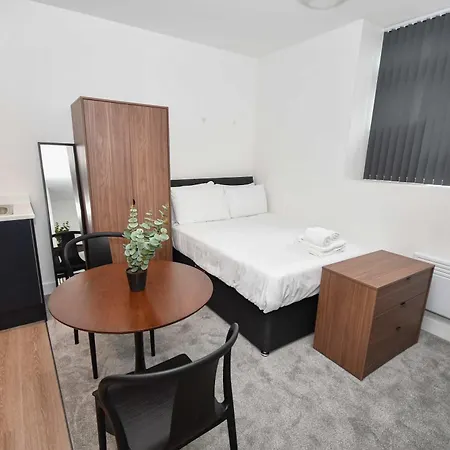 Modern - Sleeps 4
