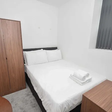 Apartment Modern - Sleeps 4